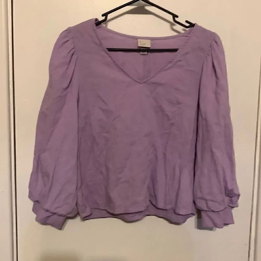 A new day EUC purple balloon sleeve long sleeve top Size XS